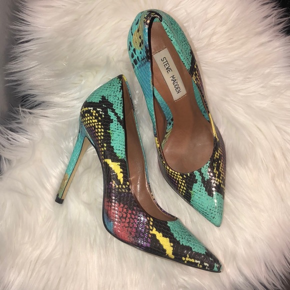 Steve Madden Proto Multi Snake Pointed Pumps - Picture 6 of 10